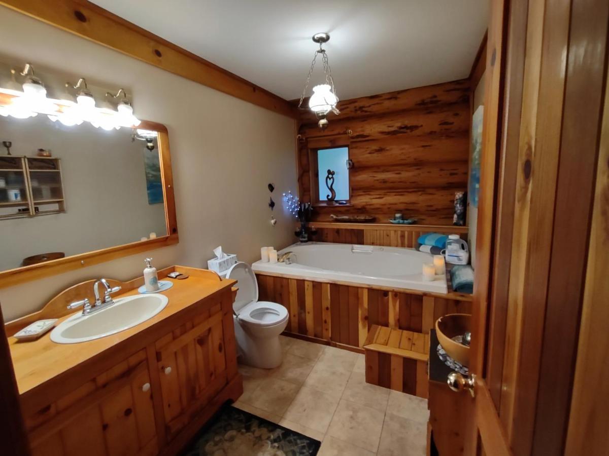 Union Bay Log Home エクステリア 写真