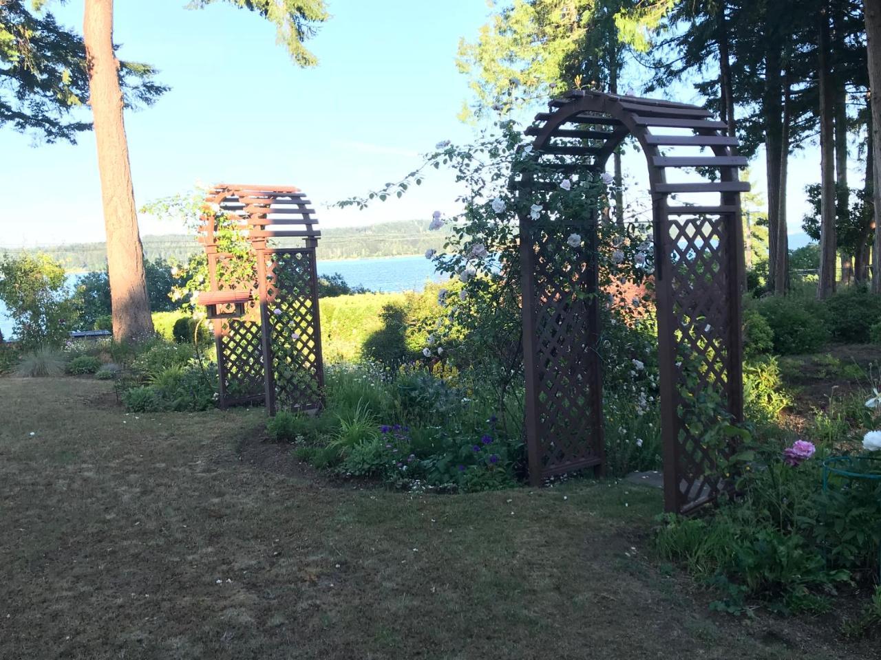Union Bay Log Home エクステリア 写真